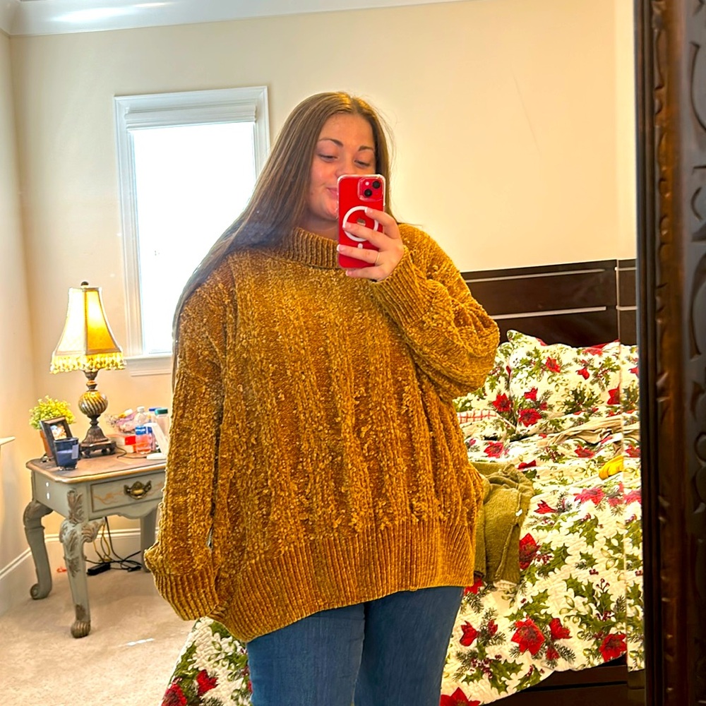 Gold Soft-Knit Sweater🌟
